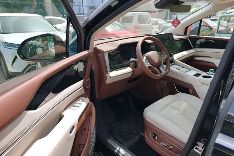 Used BYD Xia 2025 DM-i 1.5T 180km Beyond Edition
