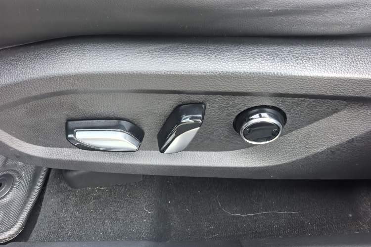 Used Ford Equator 2021 EcoBoost 225 Premier 6-Seater
