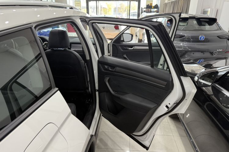 Used Skoda Kodiaq 2018 Facelifted TSI330 5-Seater Two-Wheel-Drive Comfort Edition