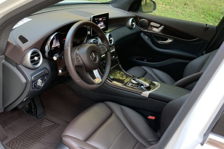 Used Mercedes-Benz GLC 2017 GLC 260 4MATIC Luxury Model
