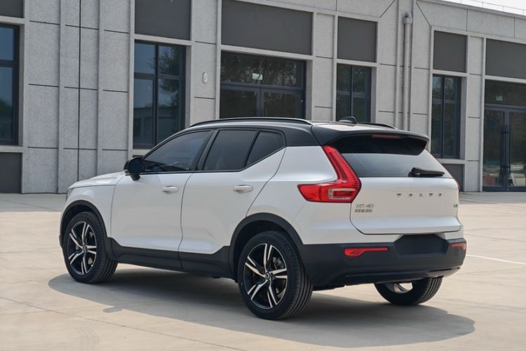Used Volvo XC40 2021 T4 Four-Wheel Drive Smart & Sporty Edition
