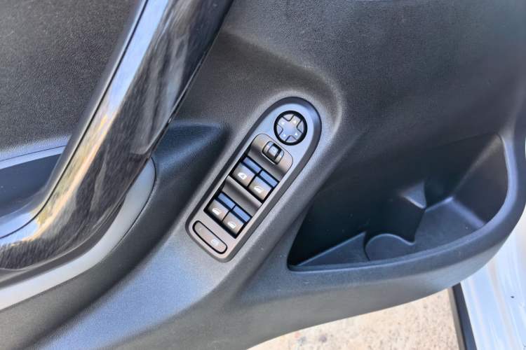 Used Citroen C3-XR 2021 190THP DCT ZhiShang Edition Interior 5