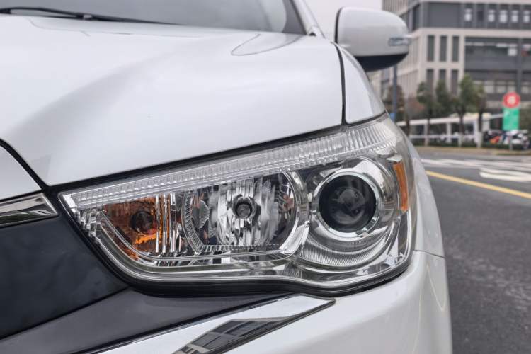 Used Mitsubishi ASX 2018 2.0L CVT Two-Wheel Drive Deluxe Edition