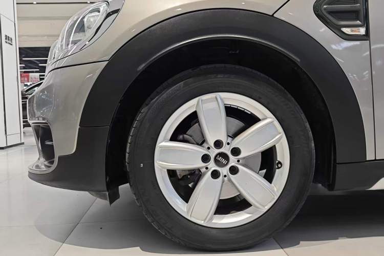 Used MINI Countryman 2018 1.5T COOPER ALL4 Classic Edition Exterior 7