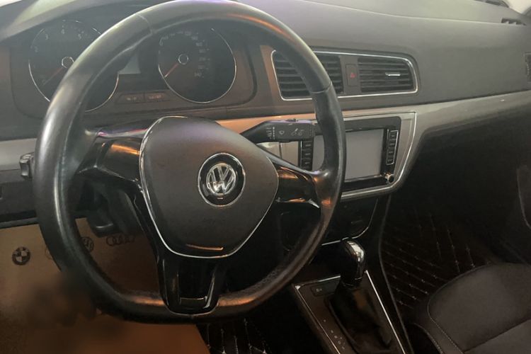 Used Volkswagen Lavida 2015 1.6L Automatic Comfort Edition