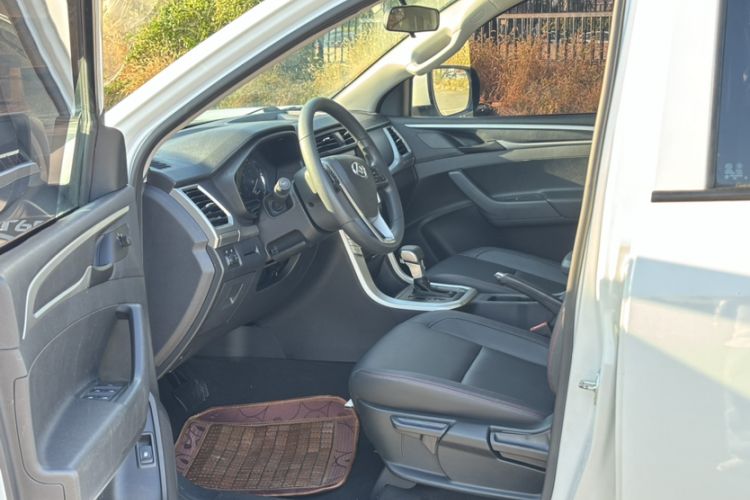 Used SAIC MAXUS T60 2017 2.0T Gasoline Automatic 4x4 High-Ride Elite Standard Cabin
