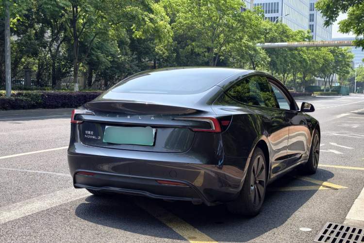 Used Tesla Model 3 2025 Rear-Wheel-Drive Version