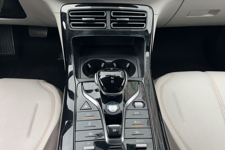 Used BYD Qin PLUS 2024 HONOR Edition DM-i 55KM Leading Model
