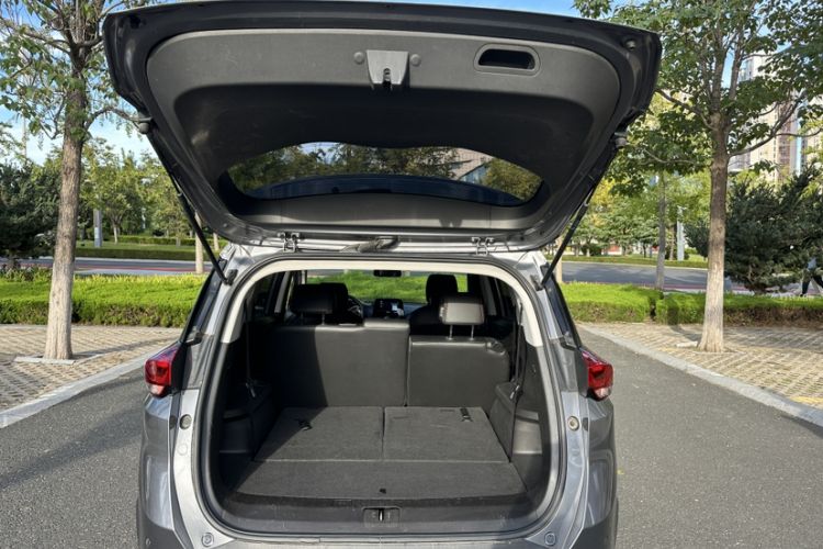 Used Chevrolet Orlando 2020 Light Hybrid Redline 530T Automatic Enjoyment Edition (5+2 Models)