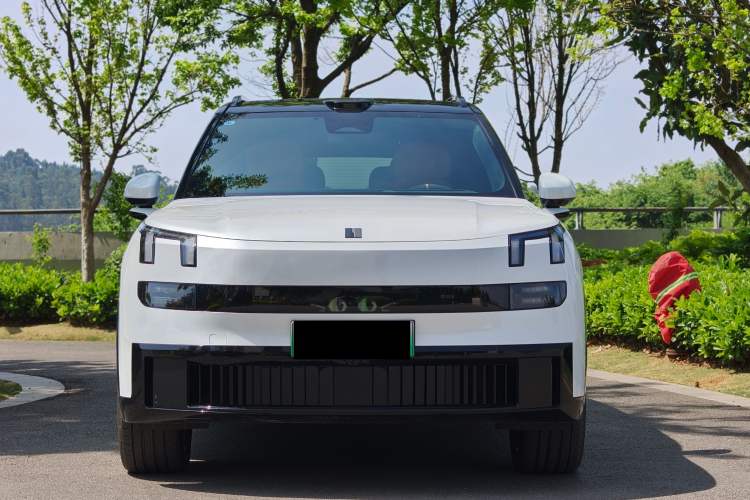 Used Lynk & Co 900 2025 1.5T Ultra Exterior 4