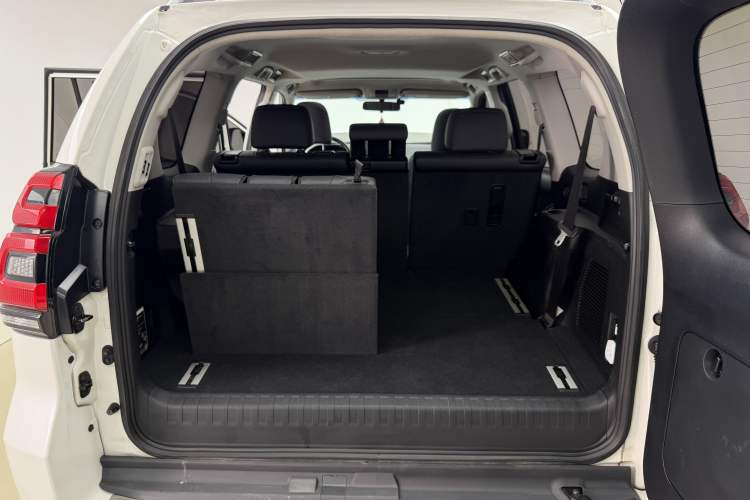 Used Toyota Prado 2018 3.5L Automatic TX-L with Rear-Mounted Spare Tire
