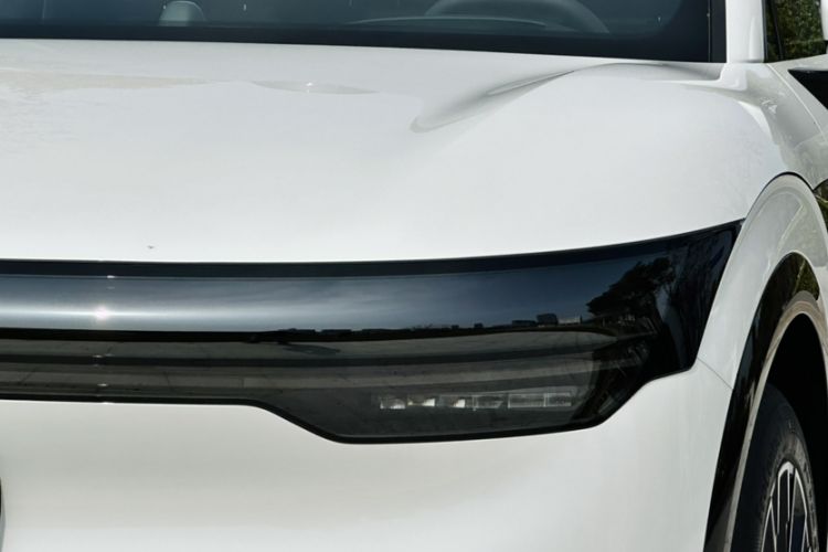 Used Zeekr 7X 2025 100 kWh Long-Range Rear-Wheel Drive with Intelligent Driving Features
