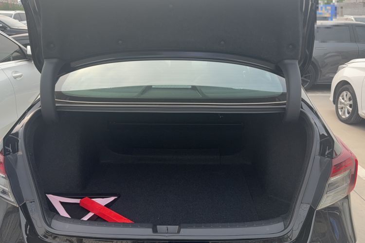 Used Honda Civic 2025 240TURBO CVT SmartFun Pro Exterior 6