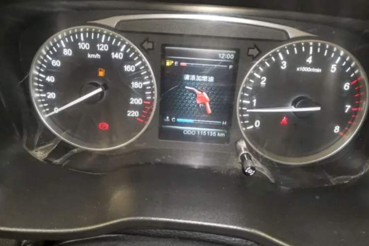 Used SWM X7 2016 1.8L Manual Luxury Edition 7 Seats