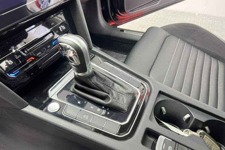 Used Volkswagen Magotan 2020 330TSI DSG Leading Model Gear Lever