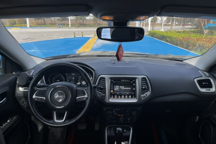 Used Jeep Compass 2017 200T Automatic Family Edition