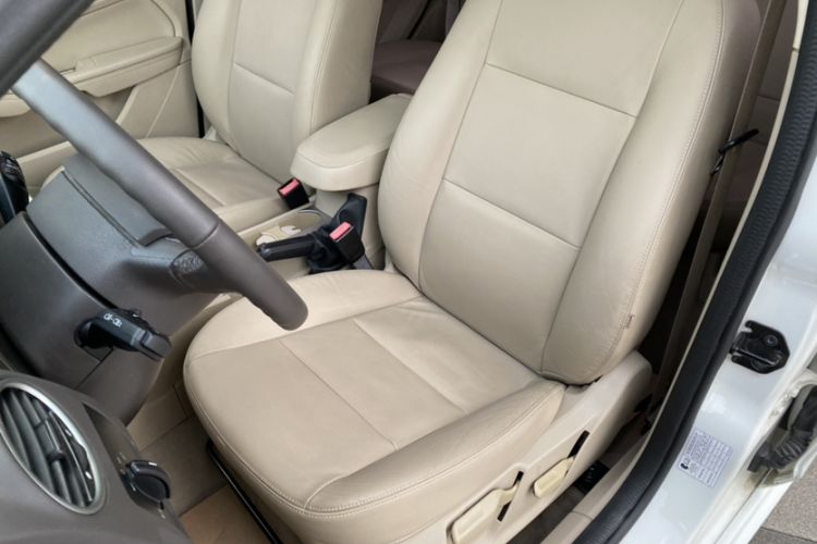 Used Ford Focus 2013 Hatchback Classic 1.8L Manual Fashion Edition