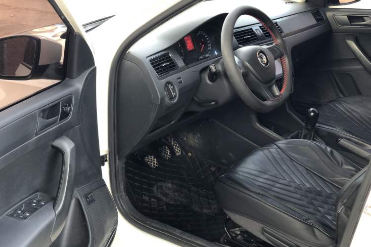 Used Volkswagen Santana 2016 1.4L Manual Fashion Edition