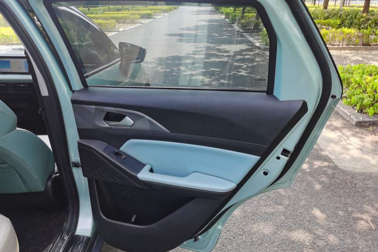 Used Geometry E Firefly 2024 301km Starlight