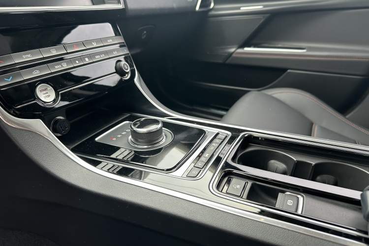 Used Jaguar XEL 2018 2.0T 200 PS Luxury Edition