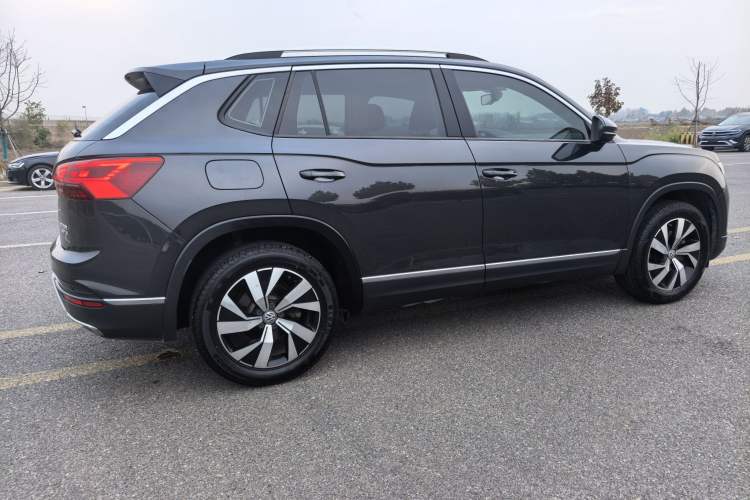 Used Volkswagen Tayron 2019 330TSI Two-Wheel-Drive Luxury Version China V Emission Standard
