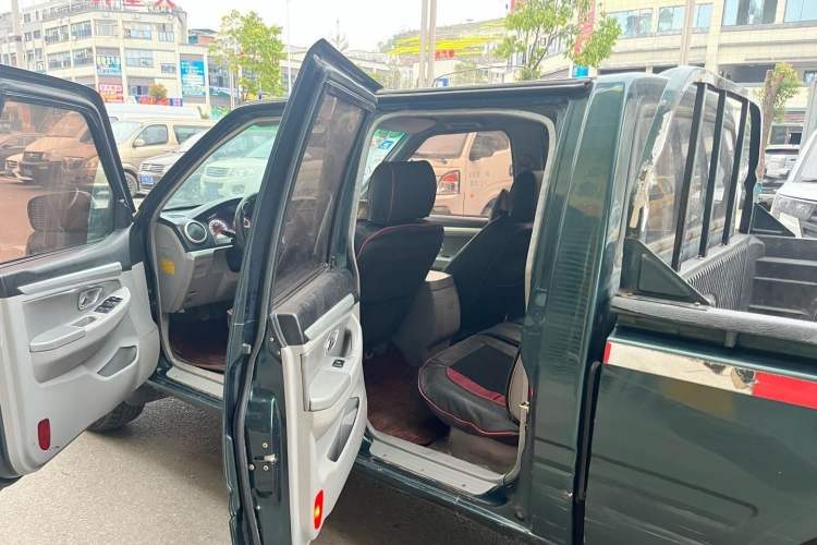 Used Jinbei Jindian 2014 2.4T Golden 009 Diesel Comfort Version with Long Wheelbase
