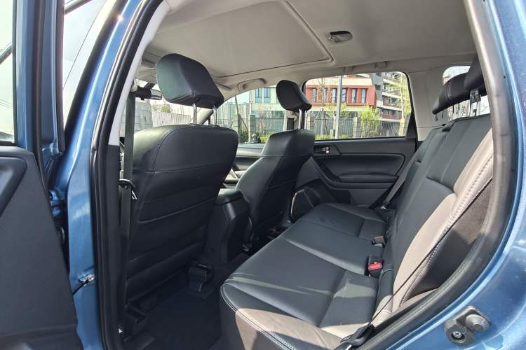 Used Subaru Forester 2013 2.5i Automatic Luxury Edition