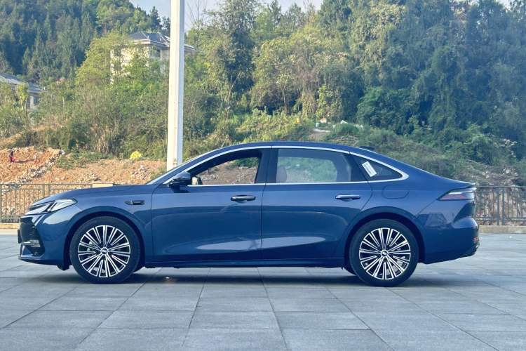 Used Geely Galaxy A7 2025 Model EM-i 150km Starship Edition Exterior 2