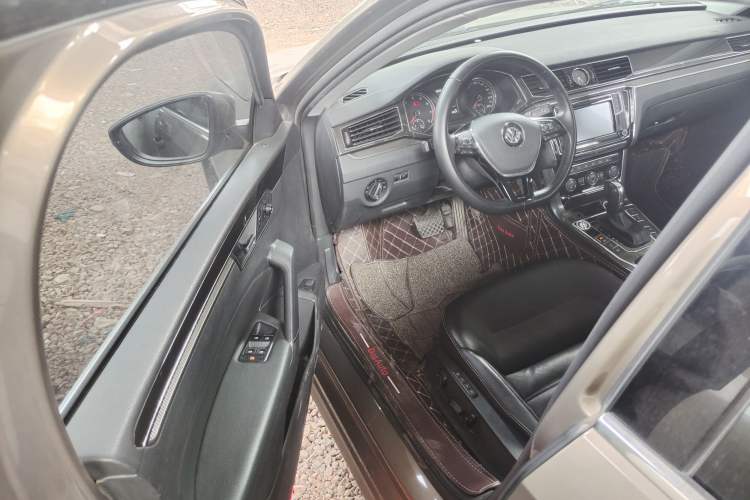 Used Volkswagen Passat 2016 330TSI DSG Prestige Edition Interior 1