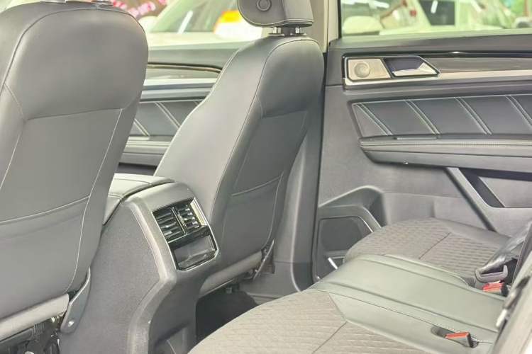 Used Volkswagen Teramont X 2020 Facelifted 330TSI Two-Wheel-Drive Luxury Edition
