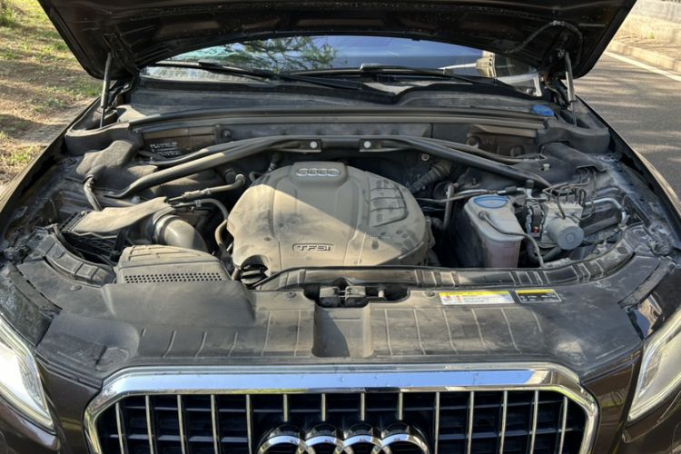 Used Audi Q5 2017 40 TFSI Technology Edition Interior 5