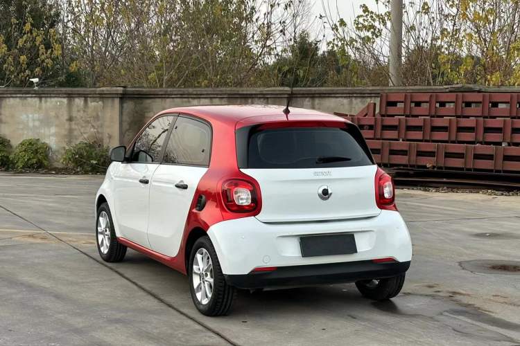 Used smart forfour 2016 1.0L 52 kW Dynamic Edition