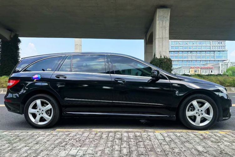 Used Mercedes-Benz R-Class 2014 R 400 4MATIC Business Model