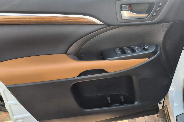 Used Toyota Highlander 2020 2.0T Four-Wheel Drive Millionth Anniversary Edition 7 Seats