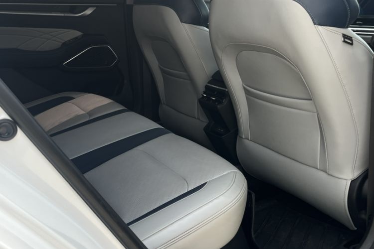 Used Geely Auto Emgrand 2022 4th Generation 1.5L CVT Flagship Model
