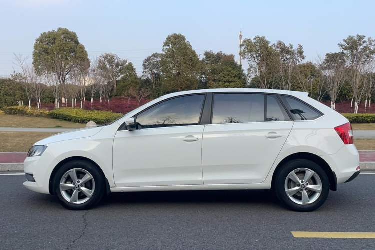 Used Skoda Rapid Spaceback 2019 Revised Version 1.5L Automatic Comfort Edition China V Standard