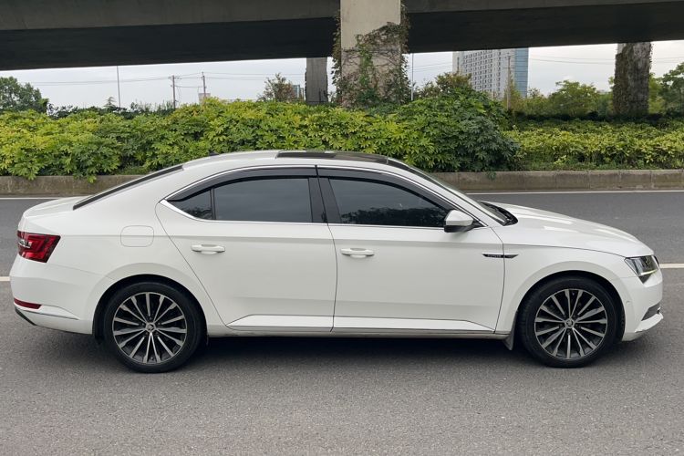 Used Skoda Superb 2016 TSI380 DSG Prestige Edition