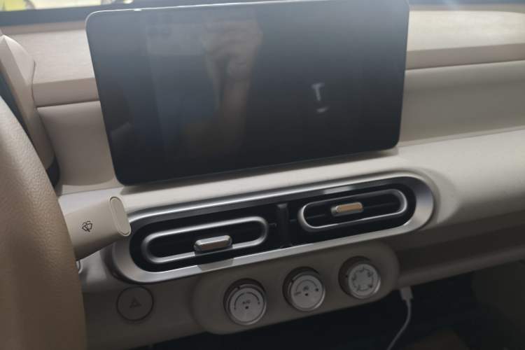 Used Wuling Hongguang MINIEV 2024 3rd Generation 215km Advanced Version