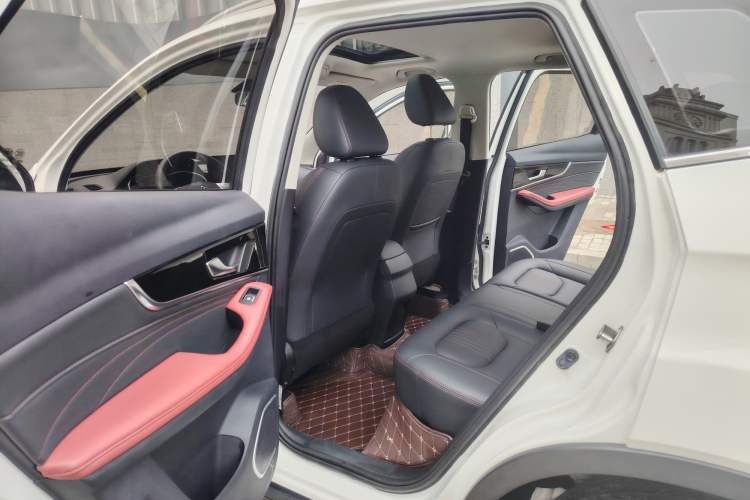 Used Bestune T33 2021 1.2T DCT Luxury Model
