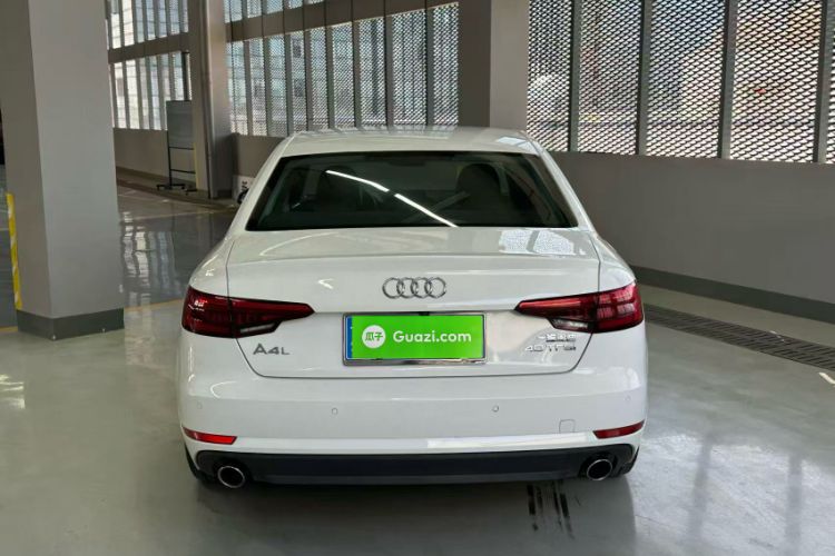 Used Audi A4L 2017 Plus 40 TFSI Ambition Model
