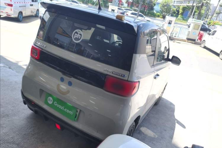 Used Wuling Hongguang MINIEV 2022 Macaron Premium Model – Lithium Iron Phosphate