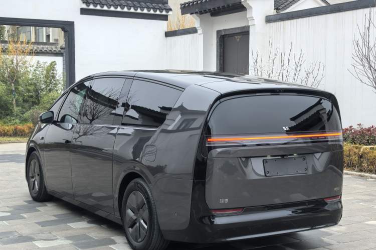 Used Li Auto MEGA 2024 Ultra Model