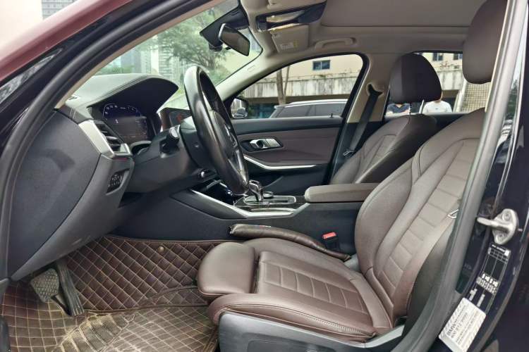 Used BMW 3 Series 2021 Second Facelift 325Li M Sport Package Interior 2