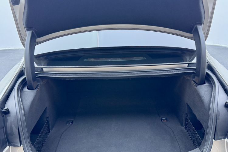 Used Lincoln Continental 2019 2.0T Two-Wheel Drive Luxury Edition China VI Standard