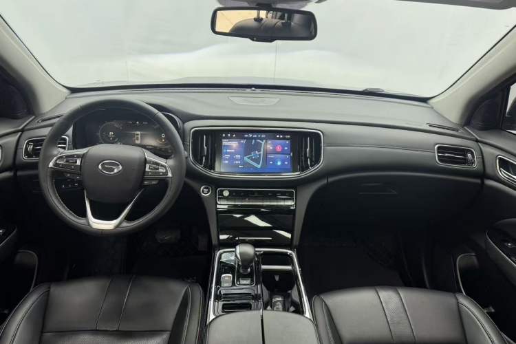 Used GAC Trumpchi GS8 2020 390T Two-Wheel Drive Luxury Smart Connectivity Commemorative Edition (7 Seats)
