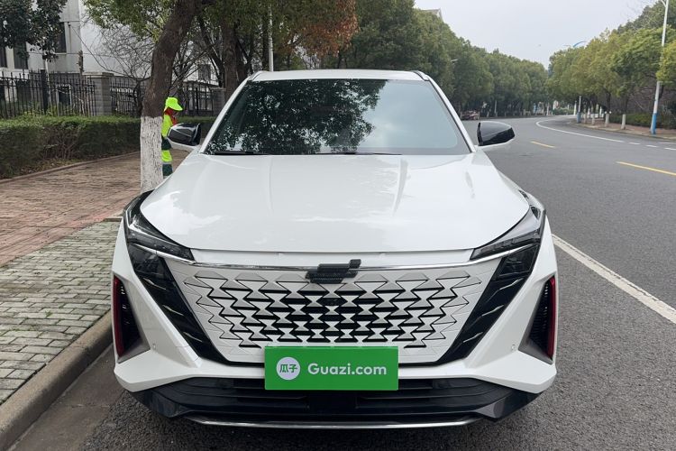 Used Oshan Z6 2023 Blue Whale 1.5T DCT Smart Luxury Model