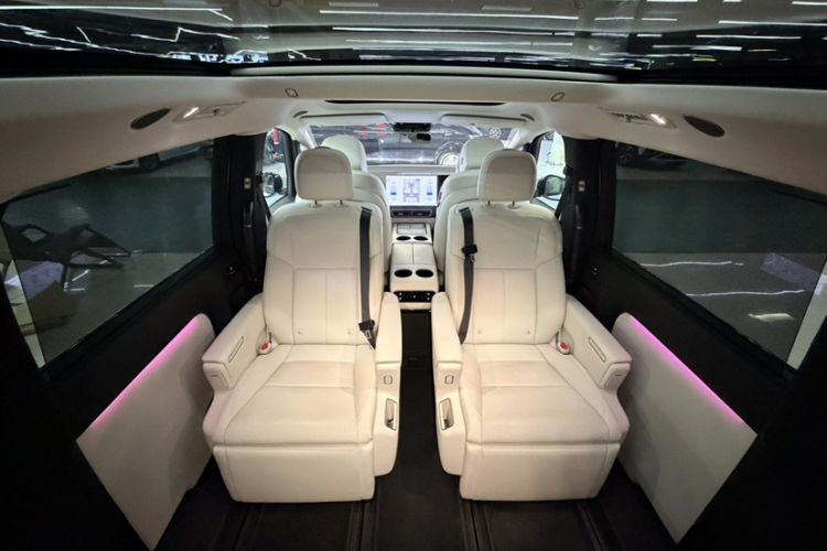 Used Li Auto MEGA 2025 Home Family Special Edition