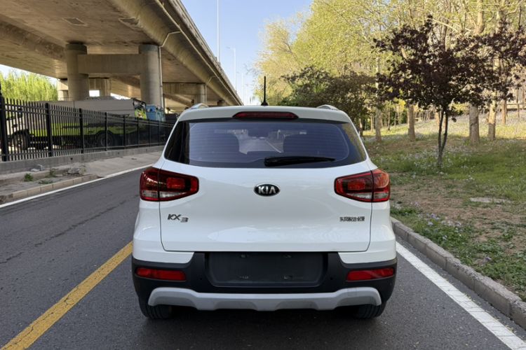 Used Kia KX3 2017 1.6L Automatic Aoya Version Exterior 4