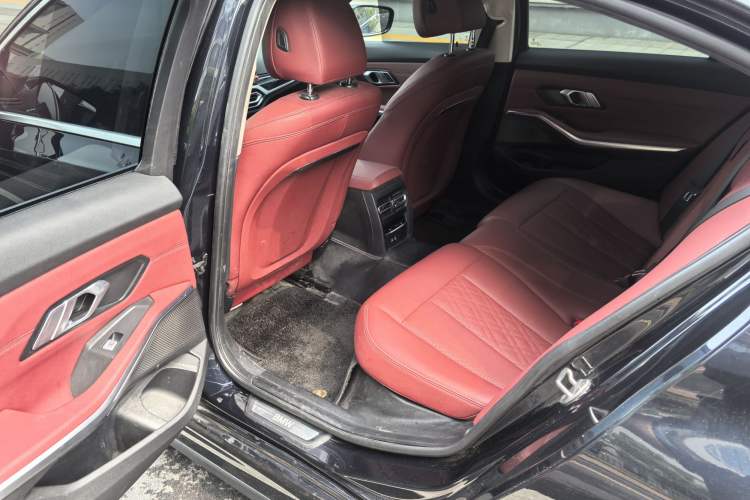 Used BMW i3 2022 eDrive 35 L Interior 7