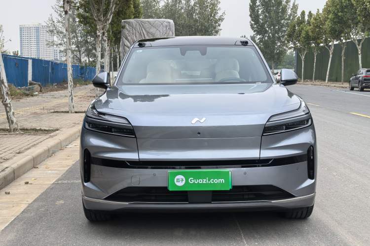 Used ONVO Luxeed L90 2025 Model—Max Six-Seater Version
